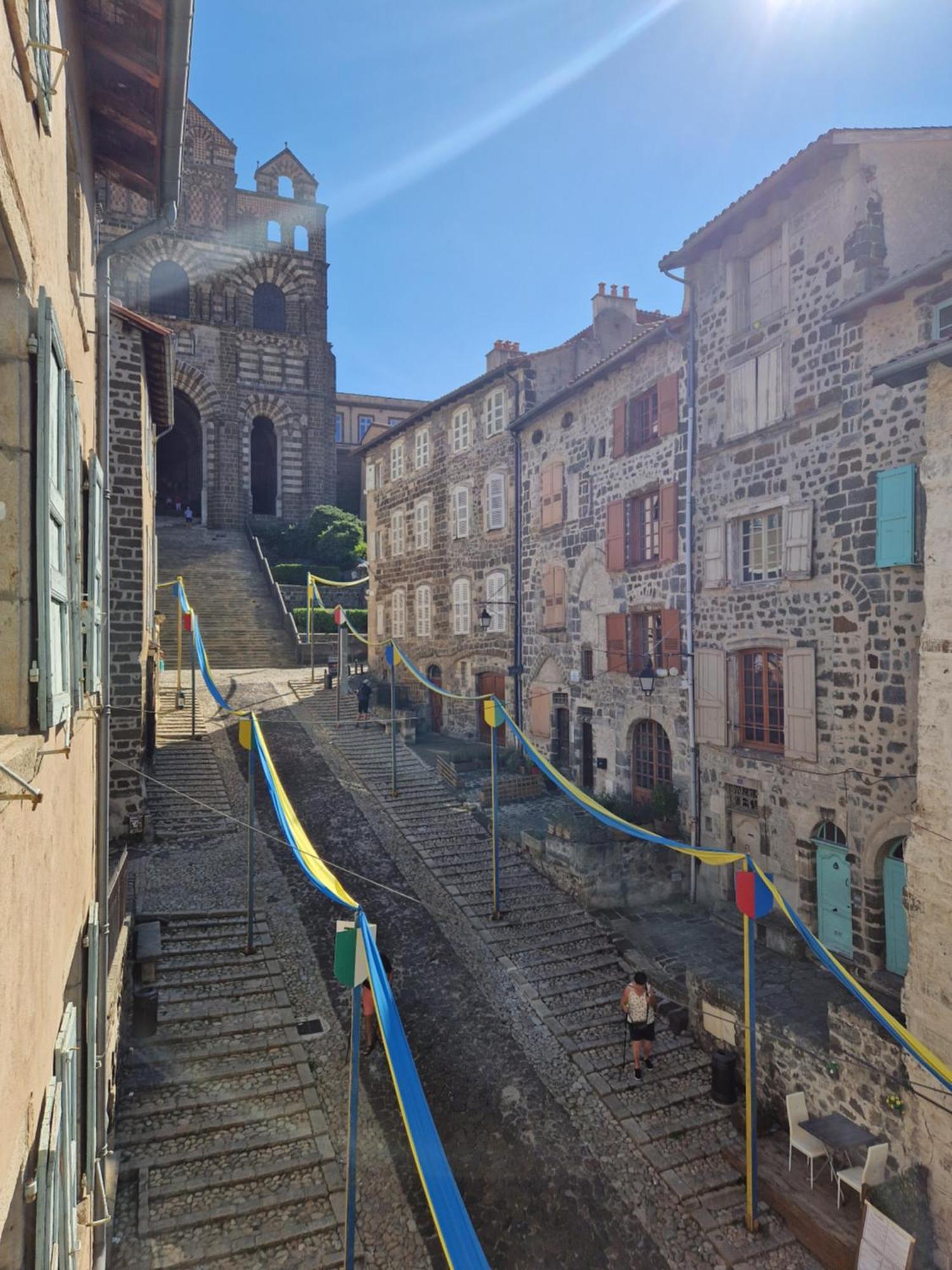 Gite Des Tables - Cathedrale, Coeur Historique, Vue Le Puy-en-Velay Екстер'єр фото
